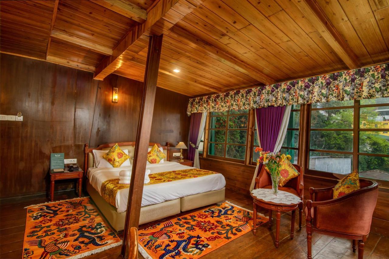 Muscatel Himalayan Resort - 400 Mts From Mall Road 大吉岭 外观 照片