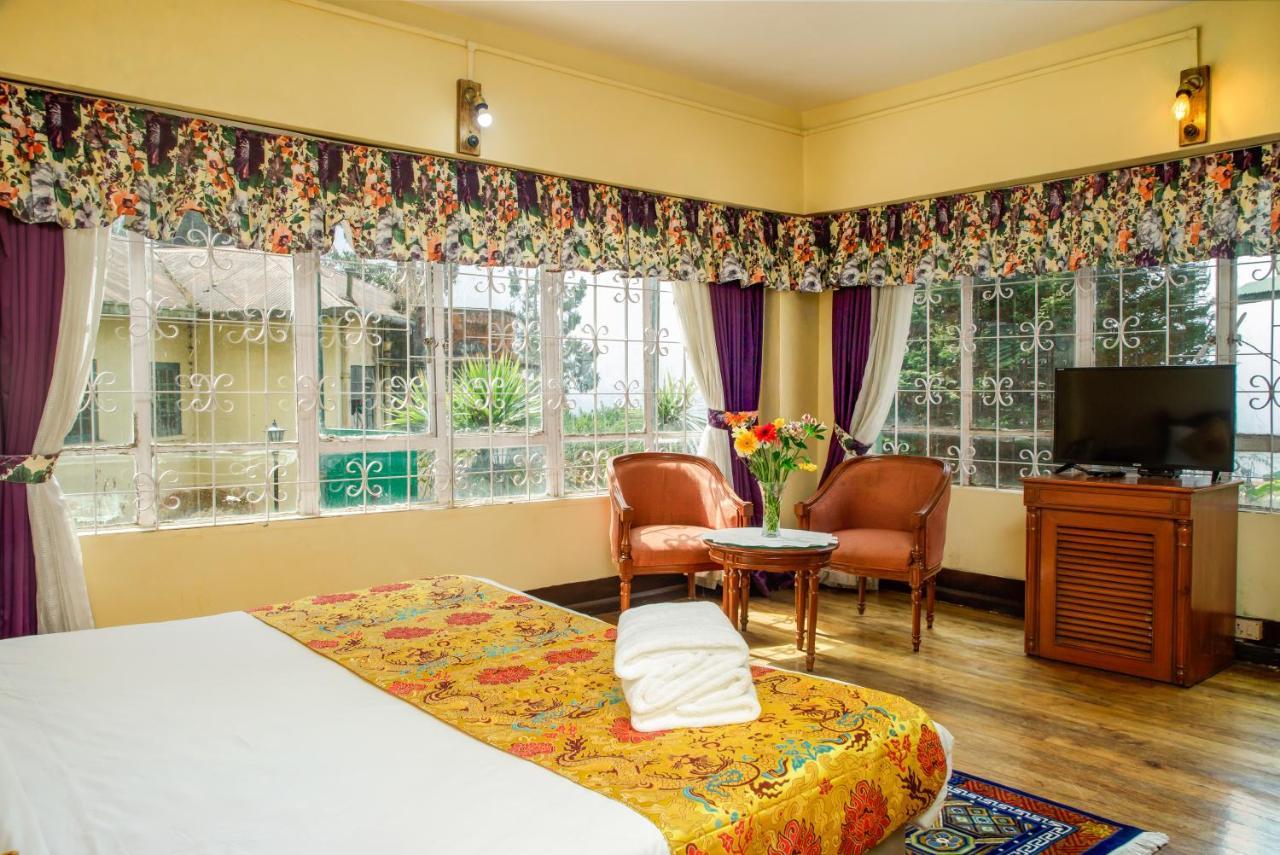 Muscatel Himalayan Resort - 400 Mts From Mall Road 大吉岭 外观 照片
