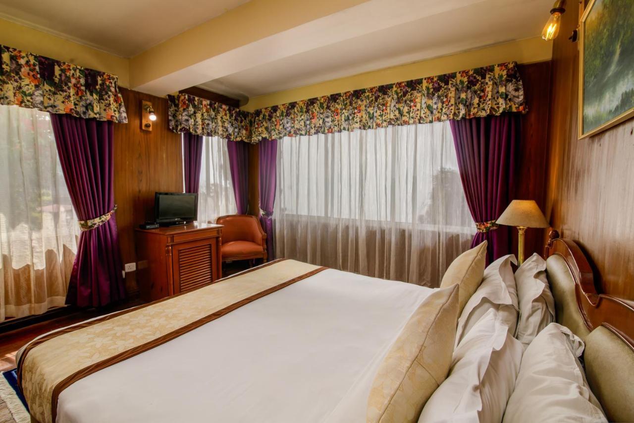 Muscatel Himalayan Resort - 400 Mts From Mall Road 大吉岭 外观 照片